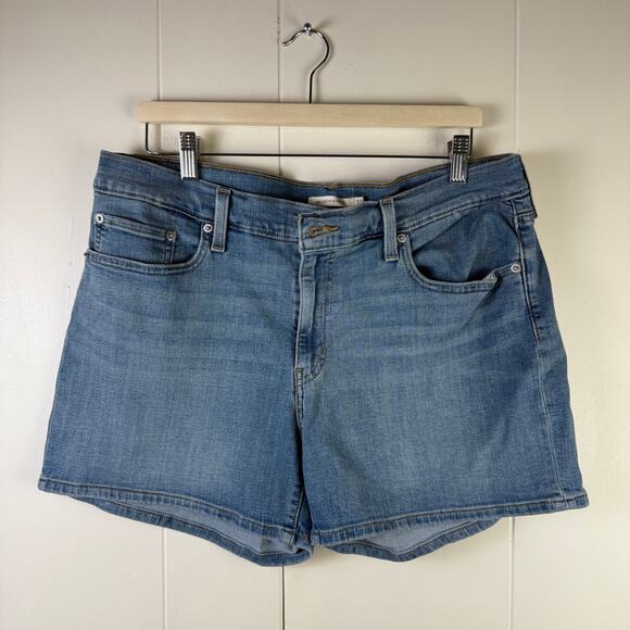Levi's‎ Mid-Length Shorts - Picture 1 of 7